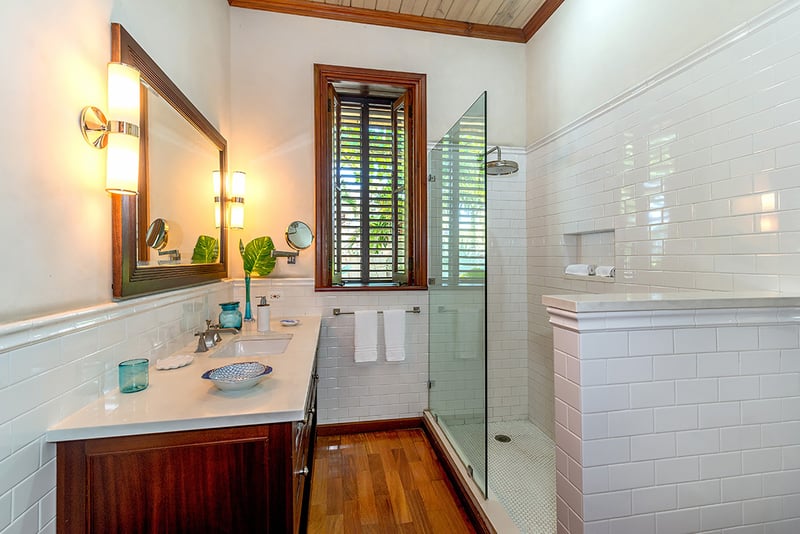 Hidden Bay by the Sea