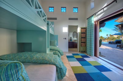 Luxury Villa Photo #23