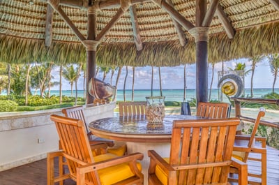 Luxury Villa Photo #9