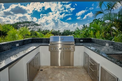 Luxury Villa Photo #13