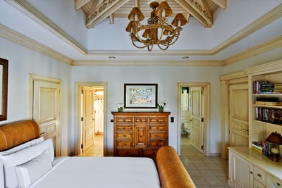 Luxury Villa Photo #38