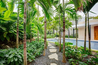 Luxury Villa Photo #9