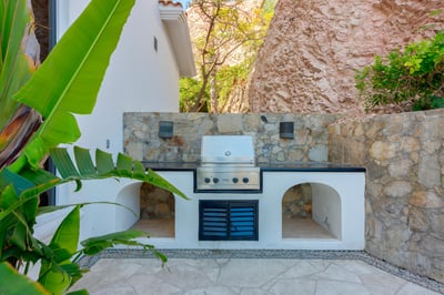Luxury Villa Photo #16
