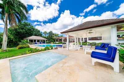 Luxury Villa Photo #8