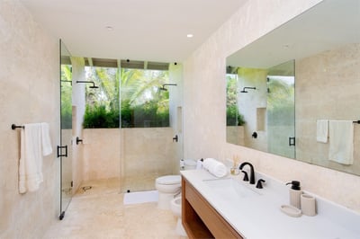 Luxury Villa Photo #23