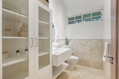 Luxury Villa Photo #38