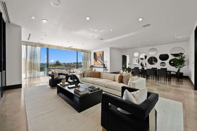 Luxury Villa Photo #10
