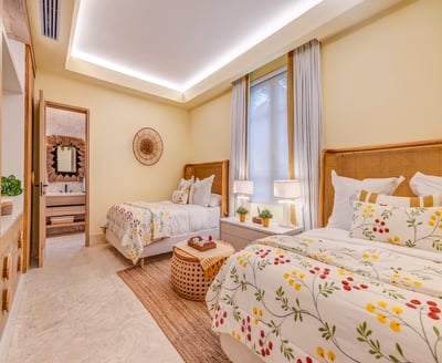 Luxury Villa Photo #31