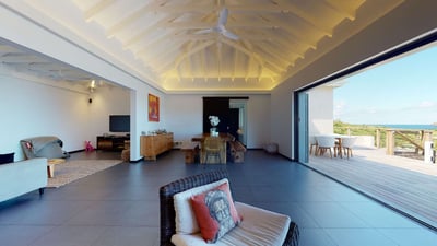 Luxury Villa Photo #35