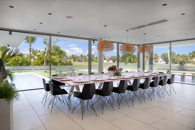 Luxury Villa Photo #22