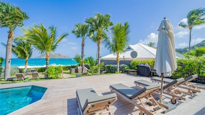 Luxury Villa Photo #9