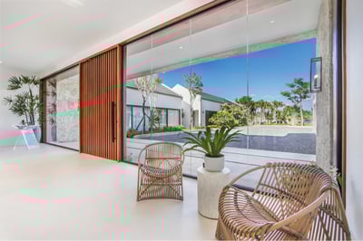 Luxury Villa Photo #16