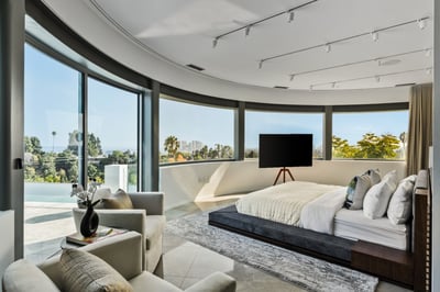 Luxury Villa Photo #38