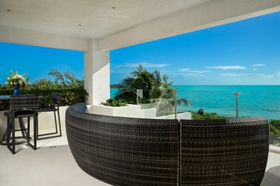 Luxury Villa Photo #10