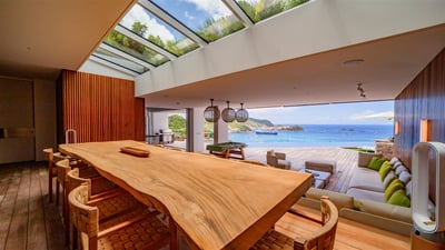 Luxury Villa Photo #22