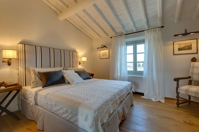Luxury Villa Photo #21