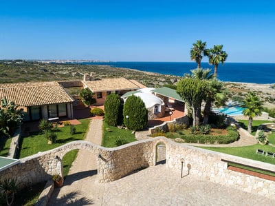 Luxury Villa Photo #44