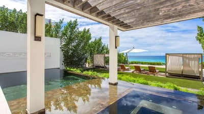 Luxury Villa Photo #5