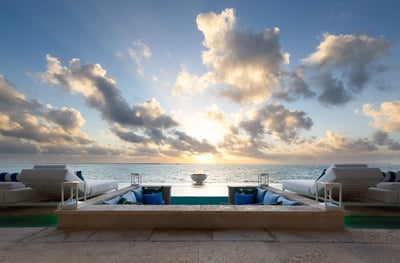 Luxury Villa Photo #8