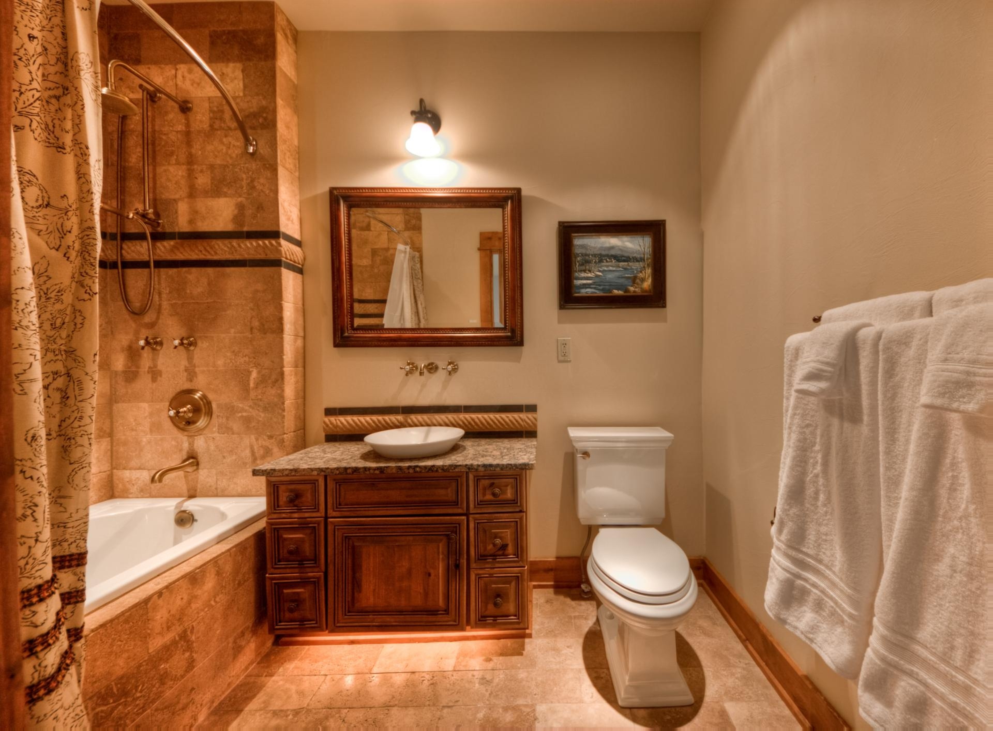 Cowboy Heaven Luxury Suites | Unit 2B - 18