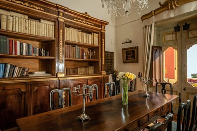 Luxury Villa Photo #13