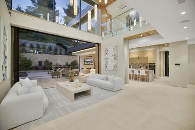 Luxury Villa Photo #21