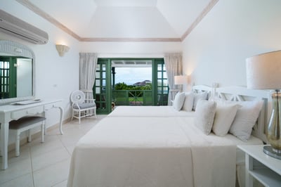 Luxury Villa Photo #14