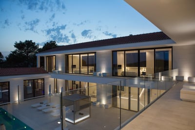 Luxury Villa Photo #18