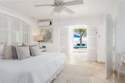 Luxury Villa Photo #19