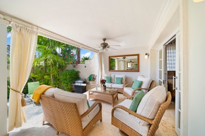 Luxury Villa Photo #4