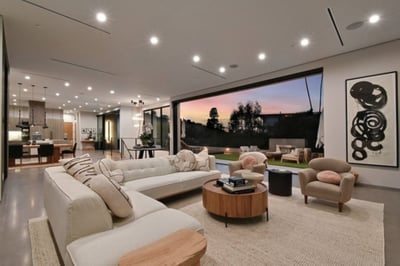 Luxury Villa Photo #11
