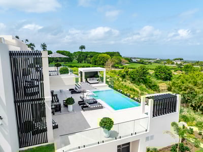 Luxury Villa Photo #2