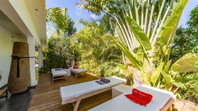 Luxury Villa Photo #4