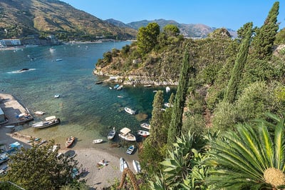 Luxury Villa Photo #13