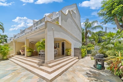 Luxury Villa Photo #9