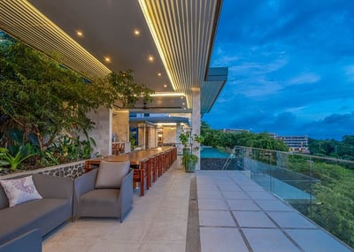 Luxury Villa Photo #14