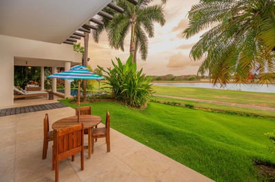 Luxury Villa Photo #8