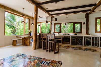 Luxury Villa Photo #6