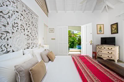 Luxury Villa Photo #31