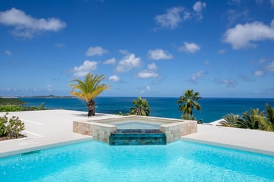 Luxury Villa Photo #6