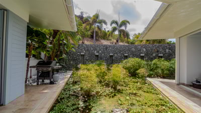 Luxury Villa Photo #12