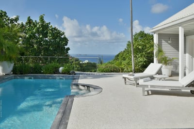 Luxury Villa Photo #4
