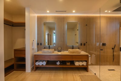 Luxury Villa Photo #70