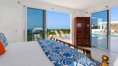 Luxury Villa Photo #19