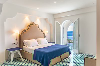 Luxury Villa Photo #19