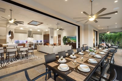 Luxury Villa Photo #9