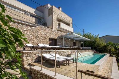 Luxury Villa Photo #2
