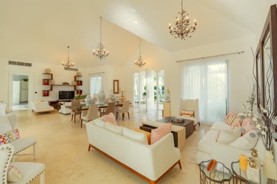 Luxury Villa Photo #26