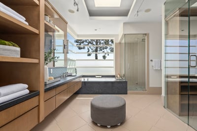 Luxury Villa Photo #23