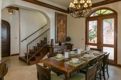 Luxury Villa Photo #17